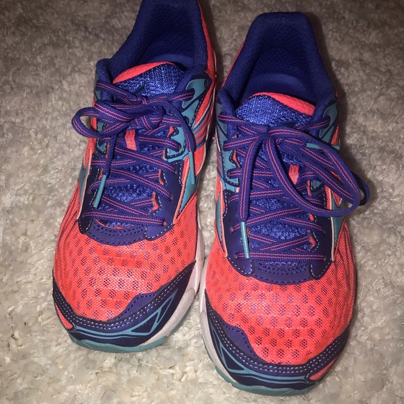 Mizuno Shoes - Mizuno running shoes 👟 EUC